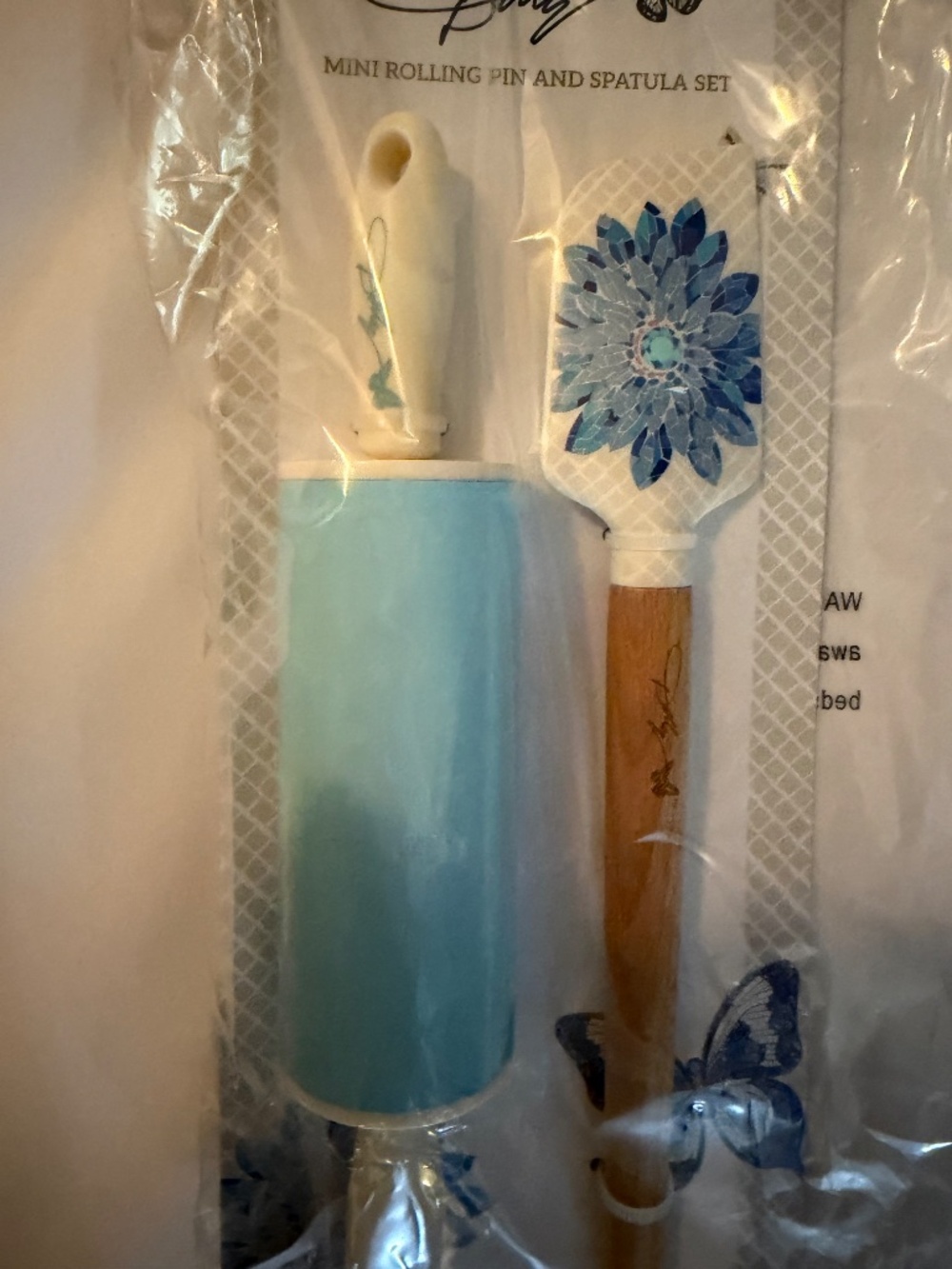Dolly Parton Kitchen - Picture 2 of 3